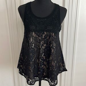 Ganji Black Lace Sleeveless Top size small